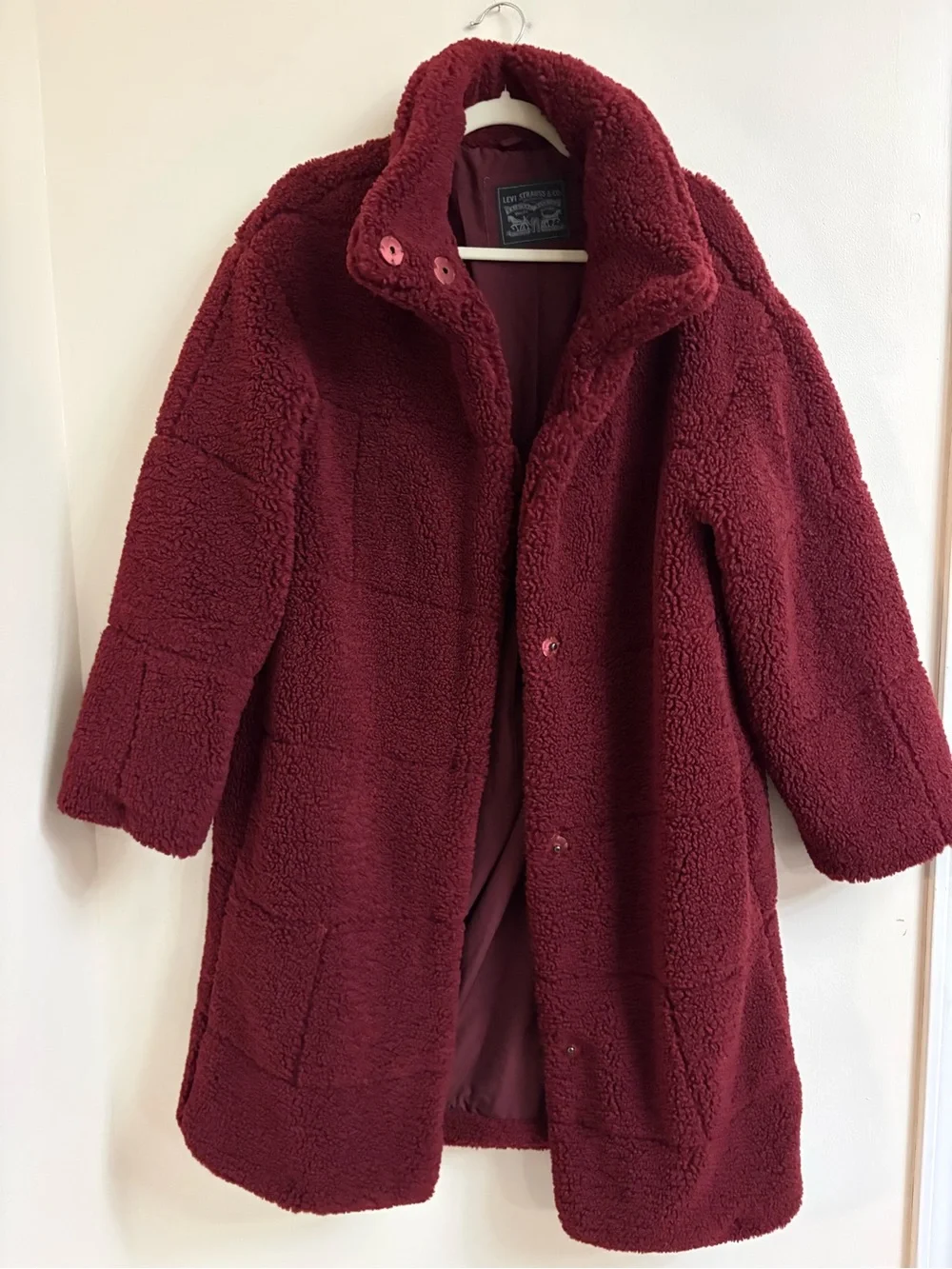 Levi’s Cabernet Wine Quilted Teddy Sherpa Long Coat Medium autumn fall cozy soft
